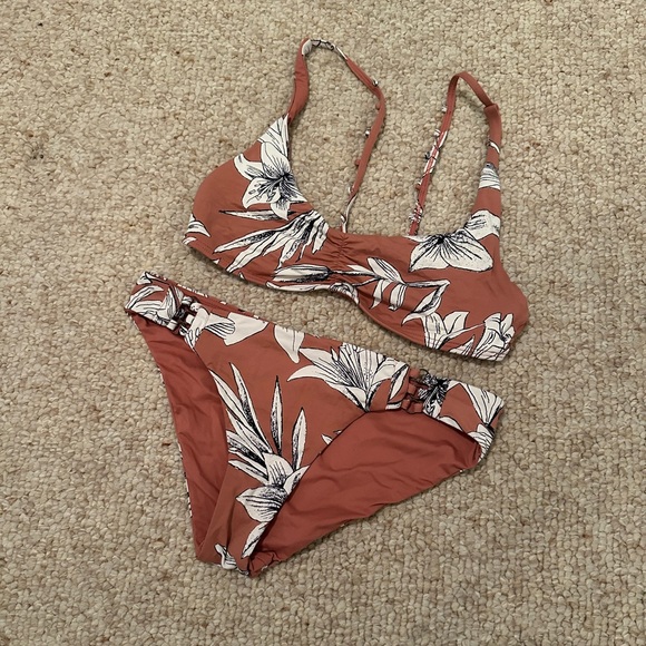 Roxy Other - roxy swimsuit